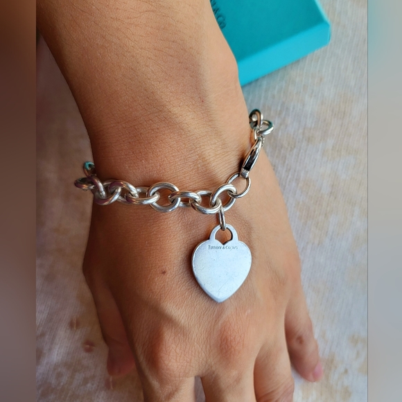 *SALE* Vintage Tiffany & Co Sterling Silver Engravable Heart Tag Bracelet L/7.5" - Picture 7 of 10